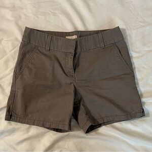 LOFT Gray 6" Short size 0